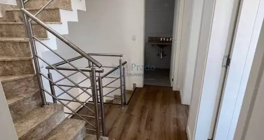 Sobrado à venda, 104 m² privatios, 3 dormitórios 1 sendo suíte, 1 vaga,  Tingui, Curitiba, PR