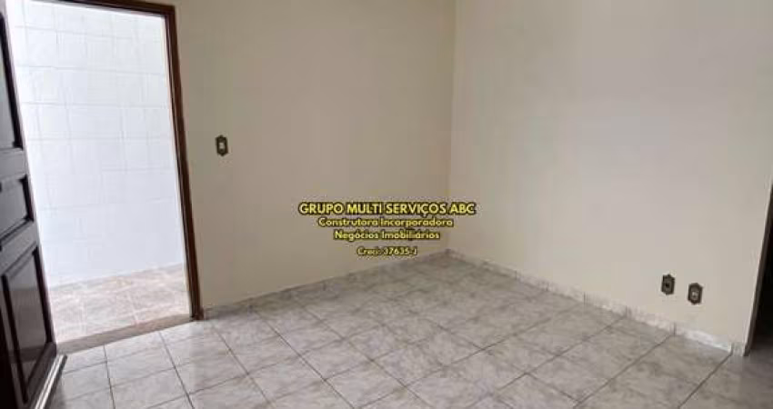 2 Casas no mesmo terreno,  em Jardim Las Vegas em Santo André-SP