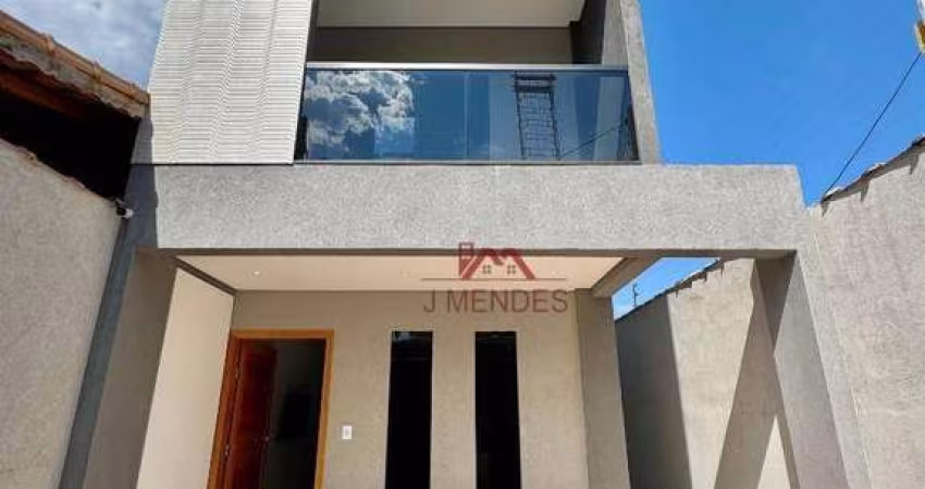 Sobrado com 3 dormitórios à venda, 160 m² por R$ 935.000,00 - Aviação - Praia Grande/SP