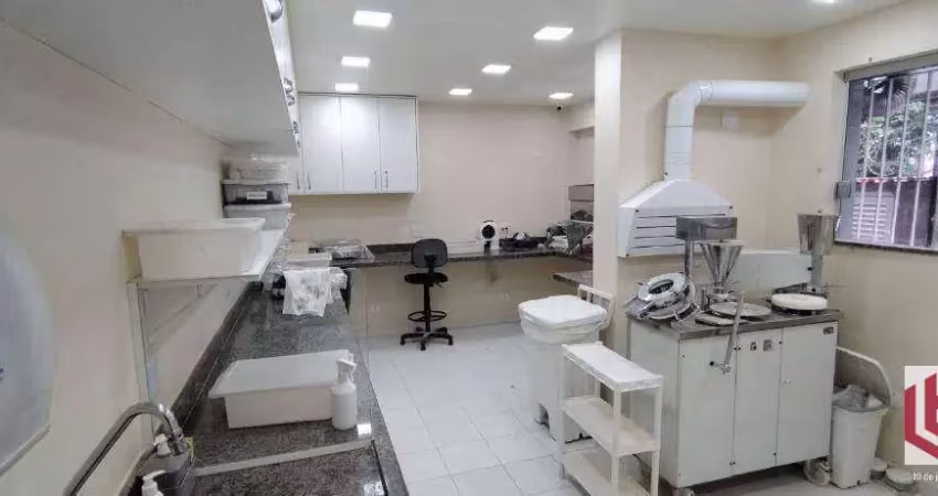 Sobrado à venda, 357 m² por R$ 3.200.000,00 - Campo Grande - Santos/SP