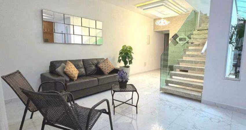 Sobrado com 2 dormitórios à venda, 120 m² por R$ 699.000,00 - Vilamar - Praia Grande/SP