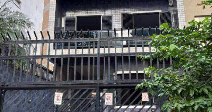 Sobrado com 4 dormitórios à venda, 256 m² por R$ 2.900.000,00 - Gonzaga - Santos/SP