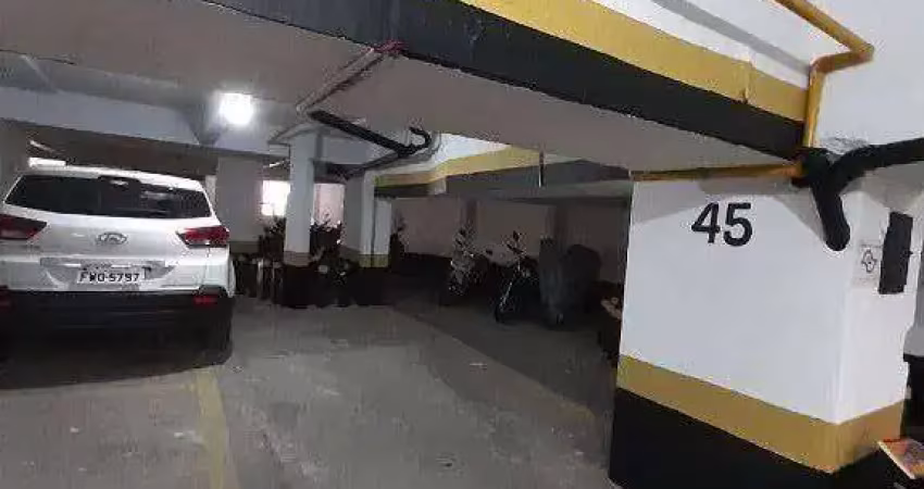 Box/garagem para alugar por r$ 350 pacote/mês - boqueirão - santos/sp