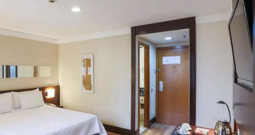 Flat no Transamérica Congonhas para locação contendo 29m², 1 dormitório e 1 vaga de garagem.