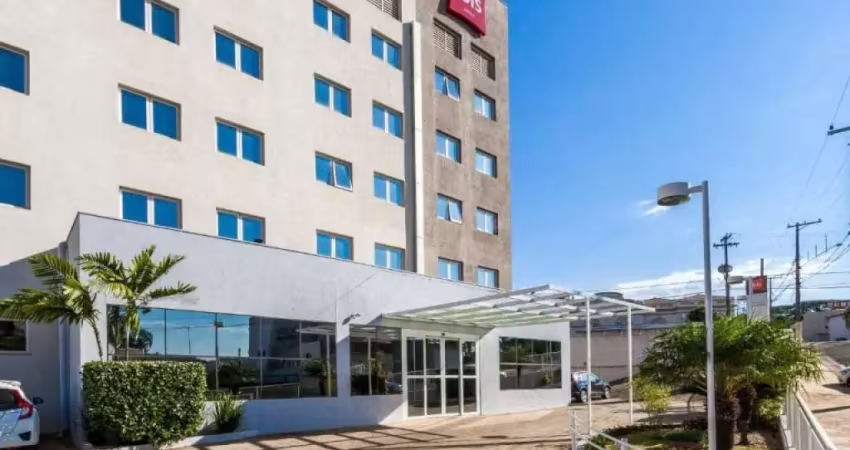 Flat Ibis Jaboticabal disponível para venda com 18m², 01 dorm e 012 vaga de garagem
