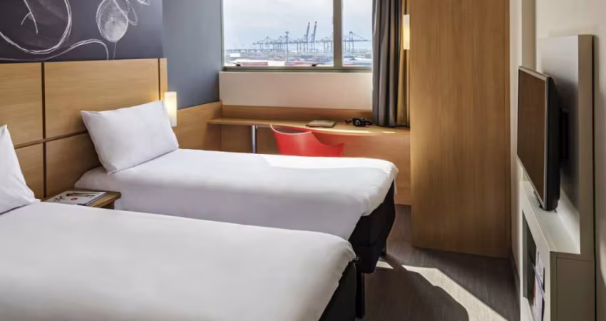 Flat Ibis Santos Valongo disponível para venda com 19m², 01 dorm
