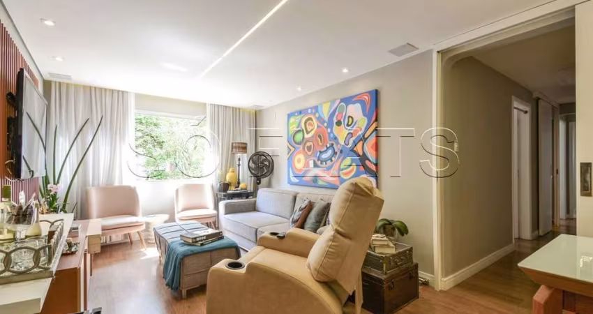 Disponível para venda em Moema com 3 dormitórios e 1 vaga de garagem próximo da Avenida Ibirapuera