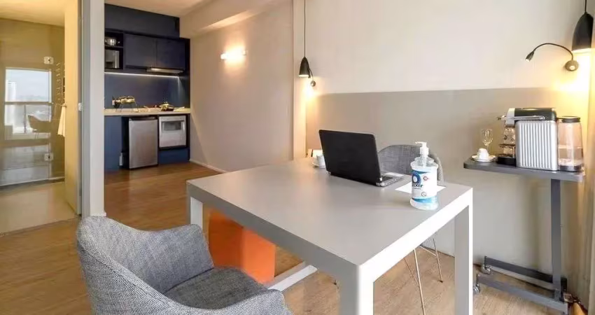 Flat com serviços e totalmente mobiliado à venda no Brooklin.