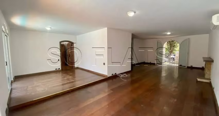 Casa alto padrão em pinheiros com 399m², 3 dormitórios e 4 vagas