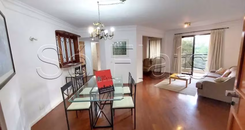 Flat em moema disponível para locação contendo 3 dorms e 2 vagas, excelente localização.
