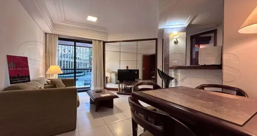 Flat para locação no golden tower na av. cidade jardim, próximo a av. faria lima e av nove de julho.