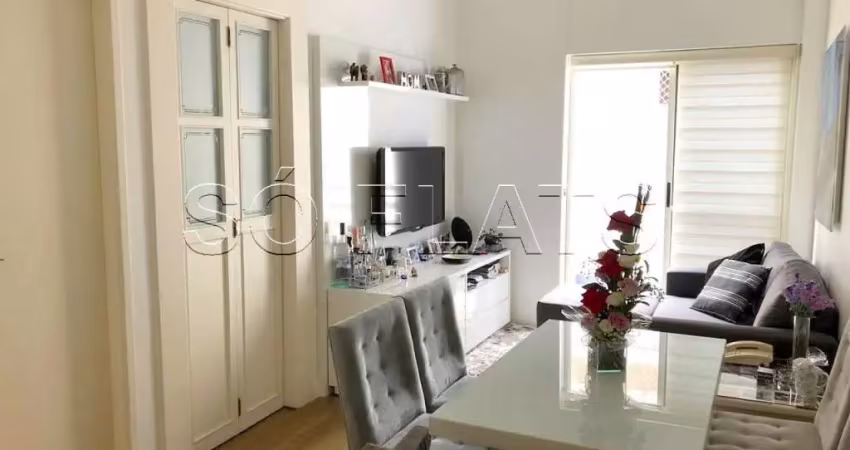 Flat lindo e decorado em moema disponível para locação com 1 dormitório e 1 vaga de garagem.