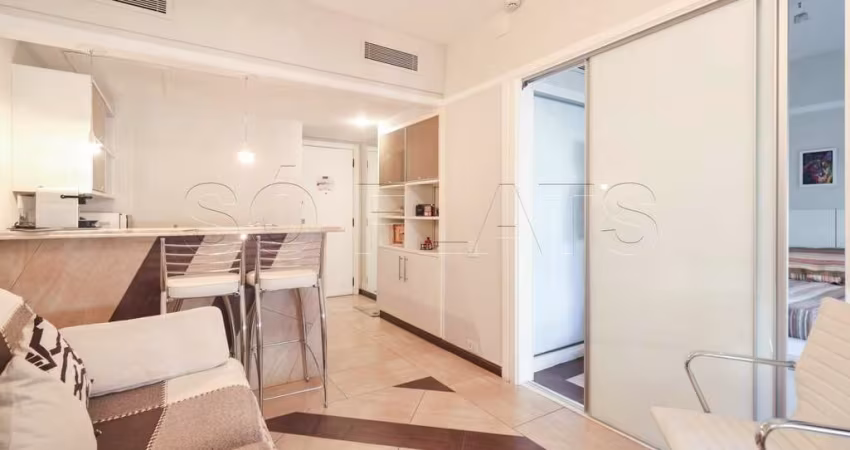 Flat Ninety disponível para locação com 33m², 01 dormitório e 01 vaga de garagem.