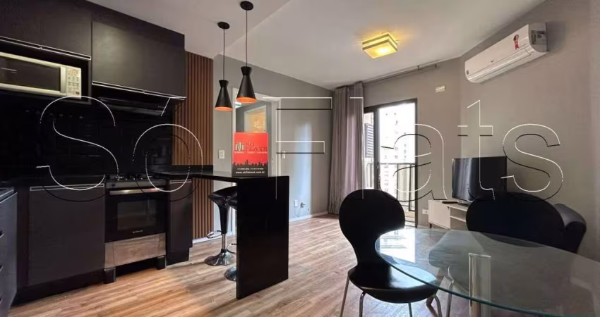 Flat a duas quadras da Av. Paulista, na parte mais arborizada dos Jardins, disponível para locação.