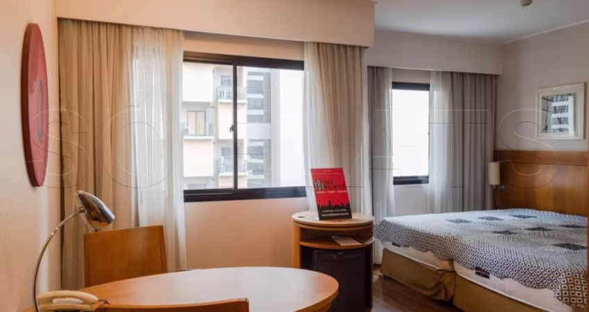 SLAVIERO MOEMA - Flat na Av. Rouxinol, Moema para venda e locação.