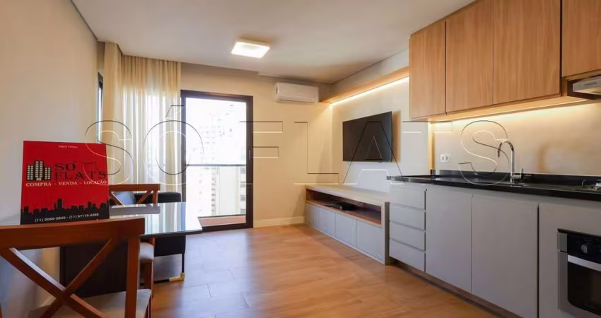 Flat a duas quadras da Av. Paulista, na parte mais arborizada dos Jardins, disponível para locação.