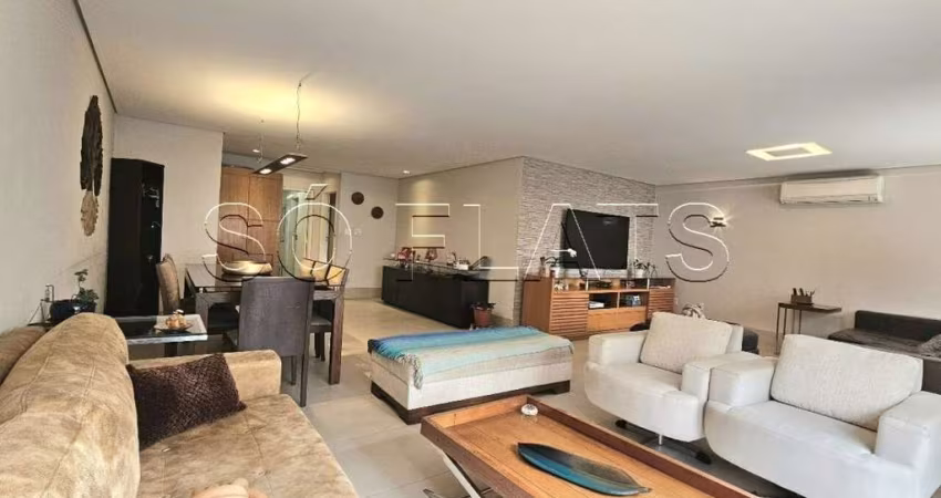 Apartamento com 3 dormitórios no Itaim Bibi à venda.