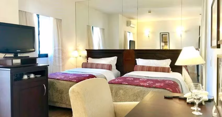 Flat para entrada imediata na região do itaim, próximo a av. faria lima