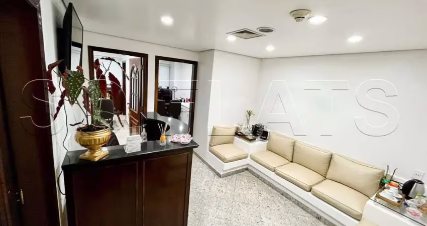 Sala comercial com excelente localização disponível a venda.