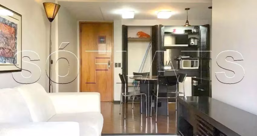 Flat em Pinheiros, prox a estação Fradique Coutinho do Metrô, cercado de ótimos bares e restaurantes