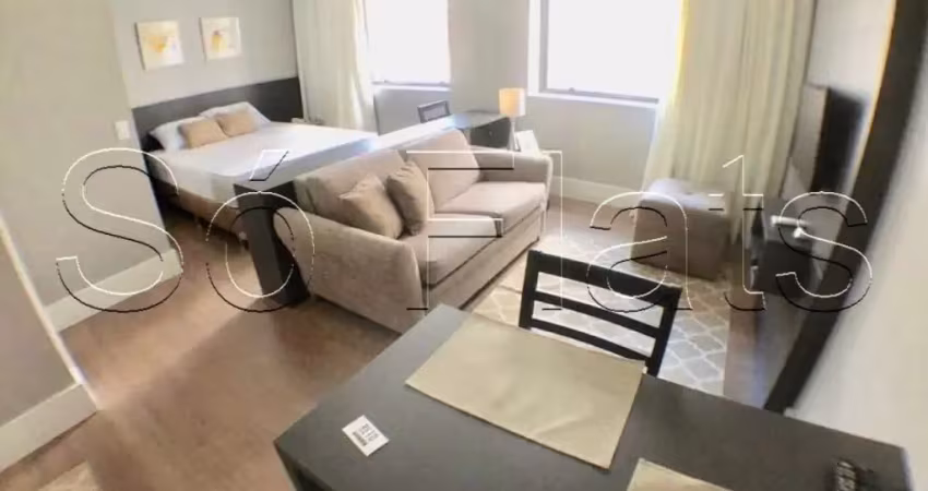 Apartamento totalmente reformado e diferenciado no miolo do bairro mais charmoso de sp.