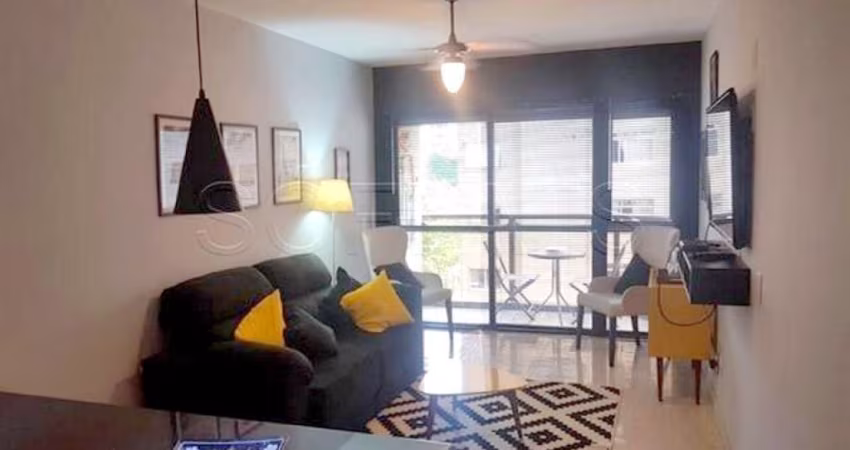 Flat completamente mobiliado para locação na Av Brigadeiro Luís Antônio. Com entrada imediata.