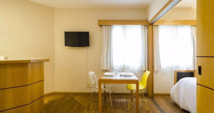 Flat nos Jardins, próximo a Av. 9 de Julho, Shopping Pamplona e mercado Carrefour