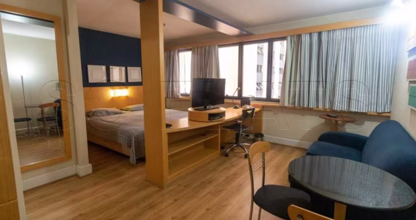 Flat próx Av Nove de Julho, Av Paulista e Shopping Pamplona para locação.