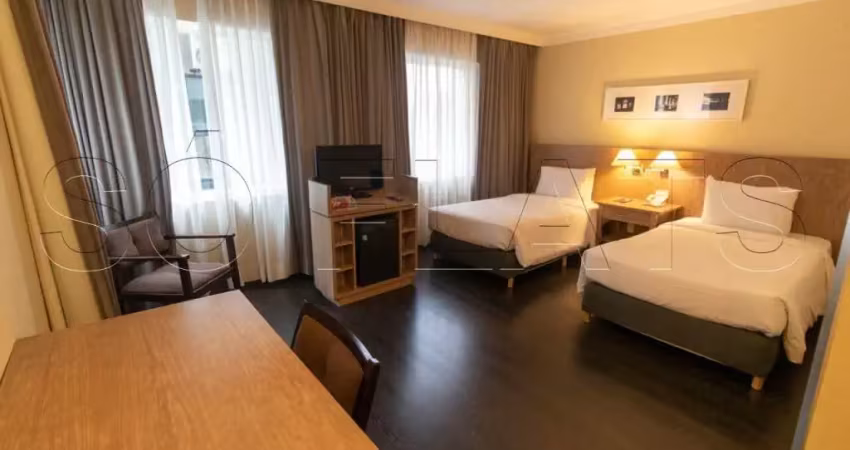 Flat radisson berrini para locação com 29m² contendo 1 dormitório e 1 vaga de garagem.