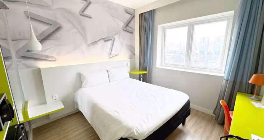 Flat com 1 quarto à venda na Avenida Marquês de São Vicente, 1619, Barra Funda, São Paulo