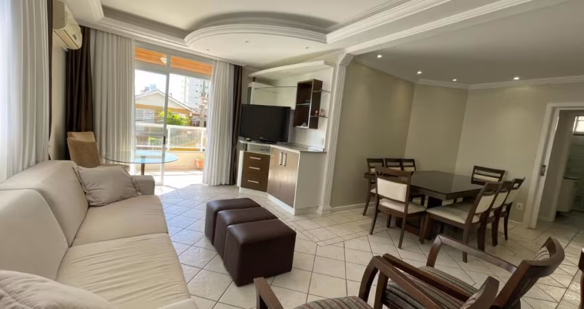Apartamento amplo no Estreito