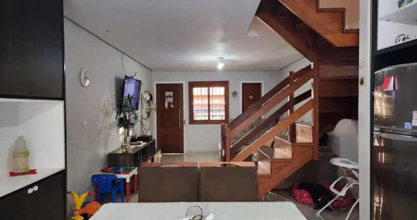 Casa com 3 quartos à venda na Rua Danton Krás Borges, 44, Guarujá, Porto Alegre