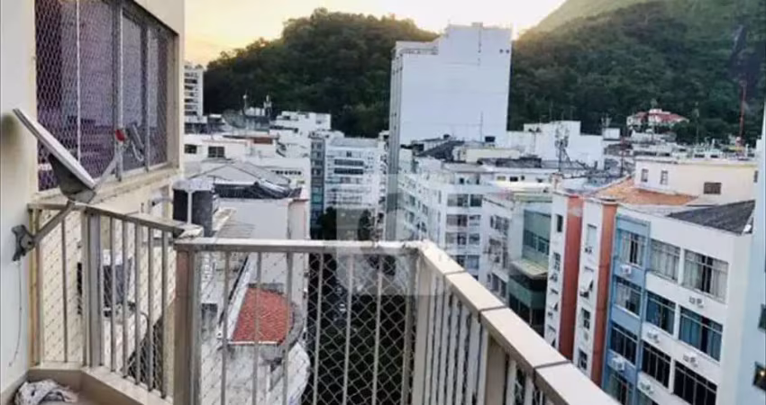 Linda cobertura reformada, com churrasqueira, 100m², 3 quartos, Copacabana