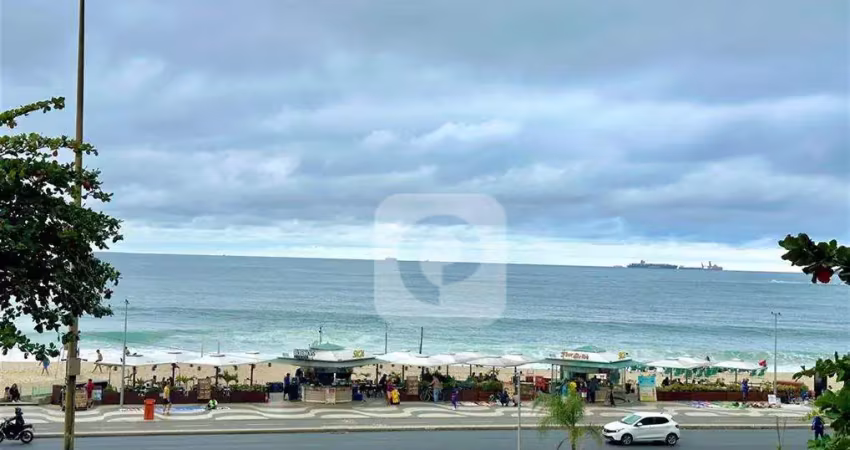 Atlântica frente: 2/3 quartos (2 suítes), vaga entre posto 4 e posto 5
