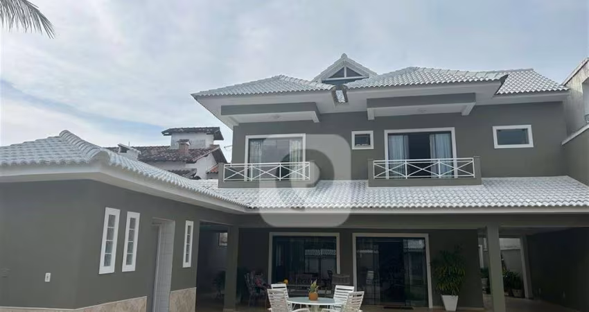 Casa Barra da Tijuca 6 Suítes no  Condomínio Interlagos de Itaúna