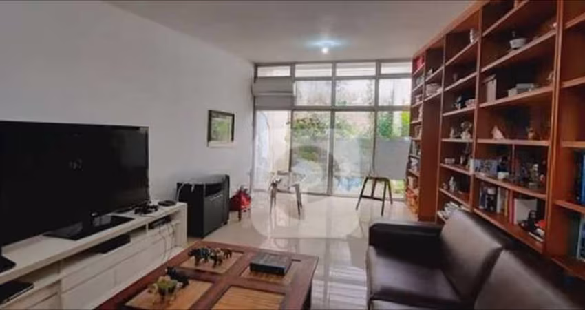 Casa 4 Quartos à Venda em São Conrado