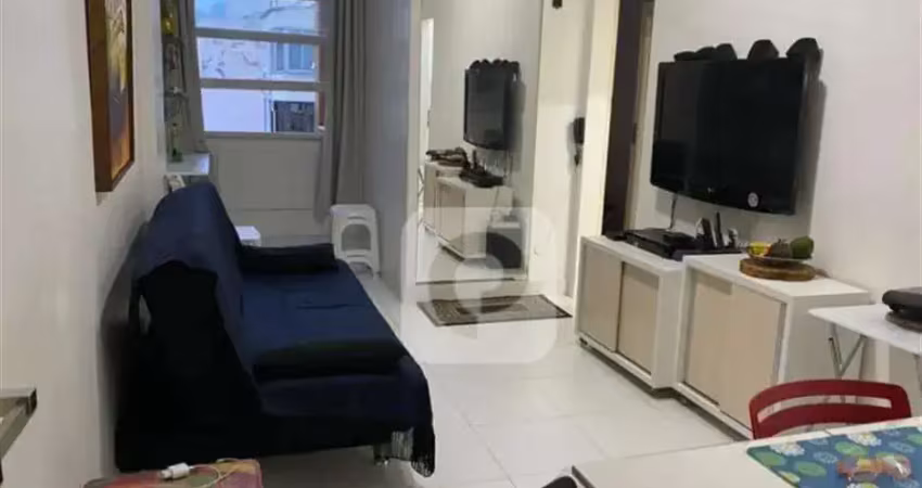 Apartamento à venda de 1 dormitório em copacabana, posto 4