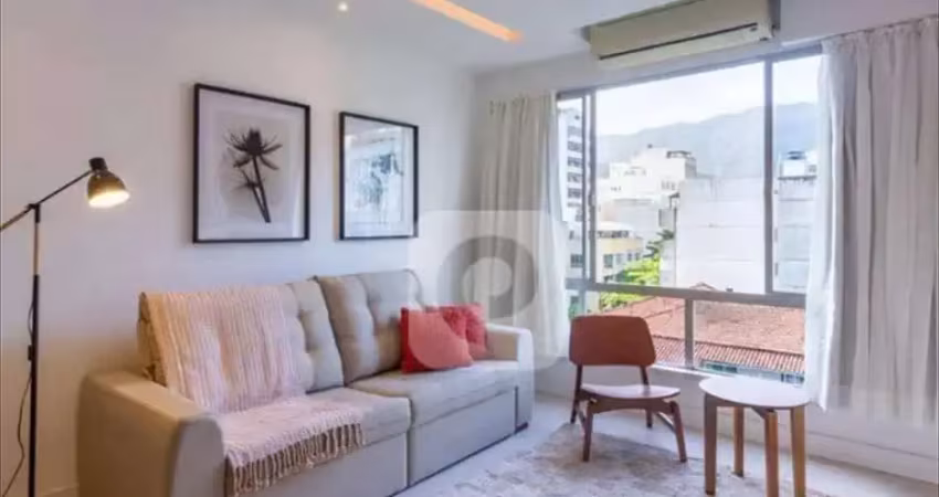 Apartamento de 3 dormitórios com suíte à venda no leblon
