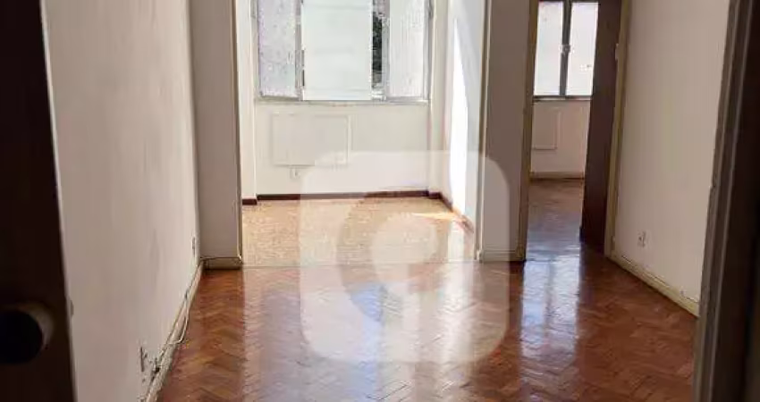 Venda na fernando mendes  2 quartos - 84 metros, quadra da praia.