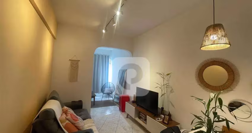 Botafogo apartamento 2 quartos com dependência, 63m2