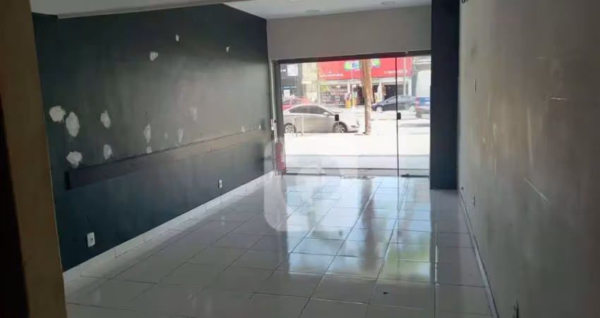 Taquara loja com 60 m²sendo 40 m² no térreo e girau de 20 m² á venda .