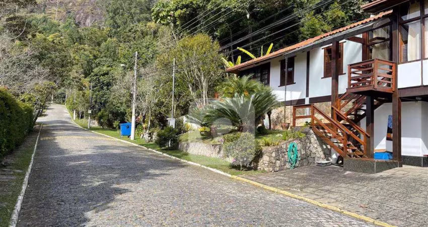 Nova friburgo porteira fechada casa 5 quartos 3 suítes  350 m²  á venda