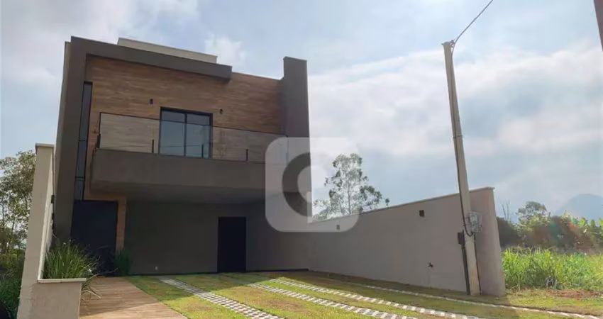 Excelente casa com 3 suítes com vista privilegiada para o bosque