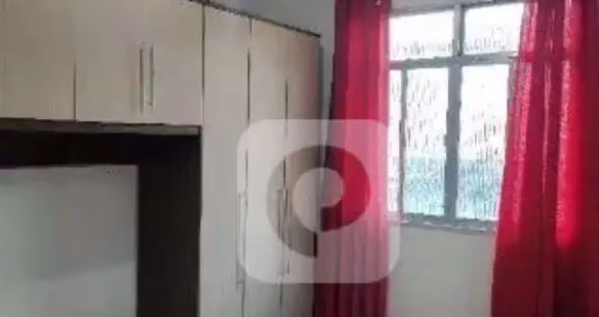 Apartamento reformado com 60m² quartos e localização privilegiada em  valqueire