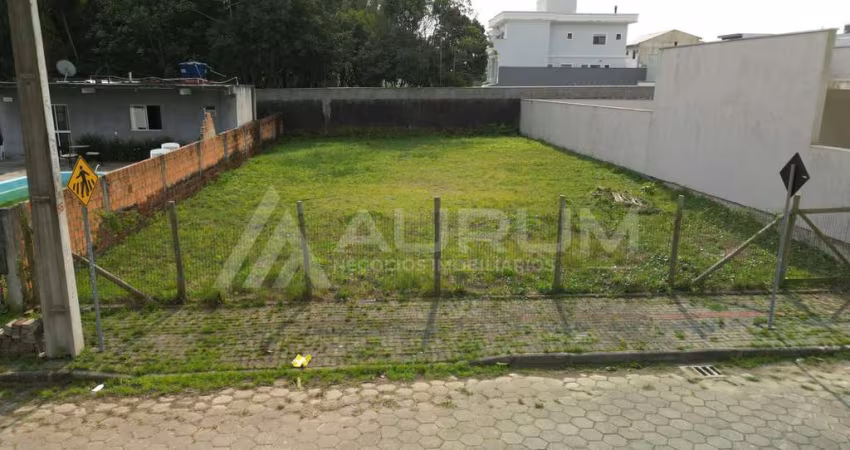 Terreno com 343 m2, Balneário Piçarras/SC
