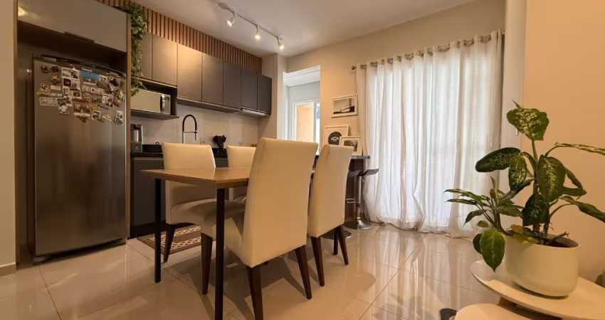 Excelente apartamento no Costa e Silva