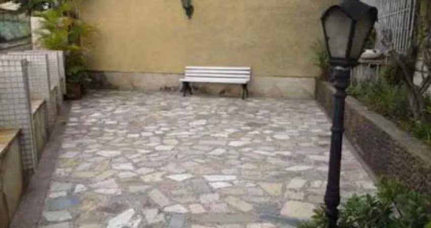 Prédio de 634 m² com 3 bons apartamentos na rua eleone de almeida _ catumbi - rio de janeiro