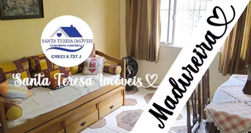 Casa duplex madureira 3 quartos 1 suíte com edícula nos fundos com mais um quarto e. banheiro