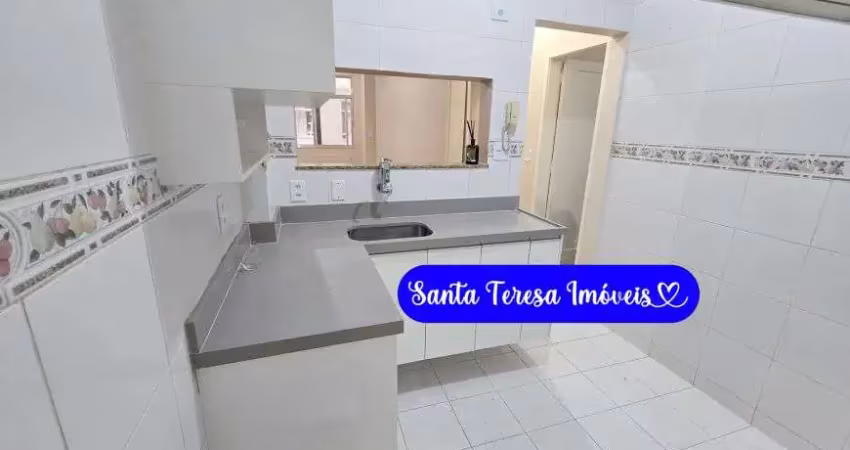 Lindo apartamento de 2 quartos, sendo uma suíte, na tijuca, entrar e morar