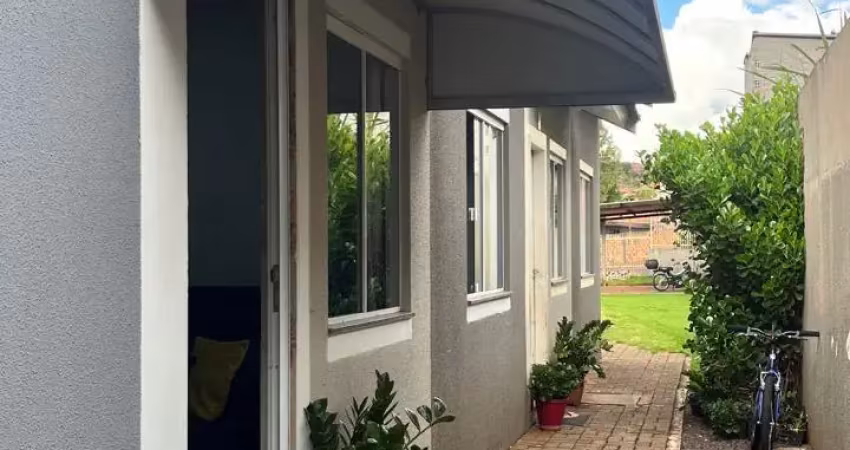 Casa em condomínio fechado com 2 quartos para alugar na Rua Carlos João Treis, 223, Vila Pioneiro, Toledo